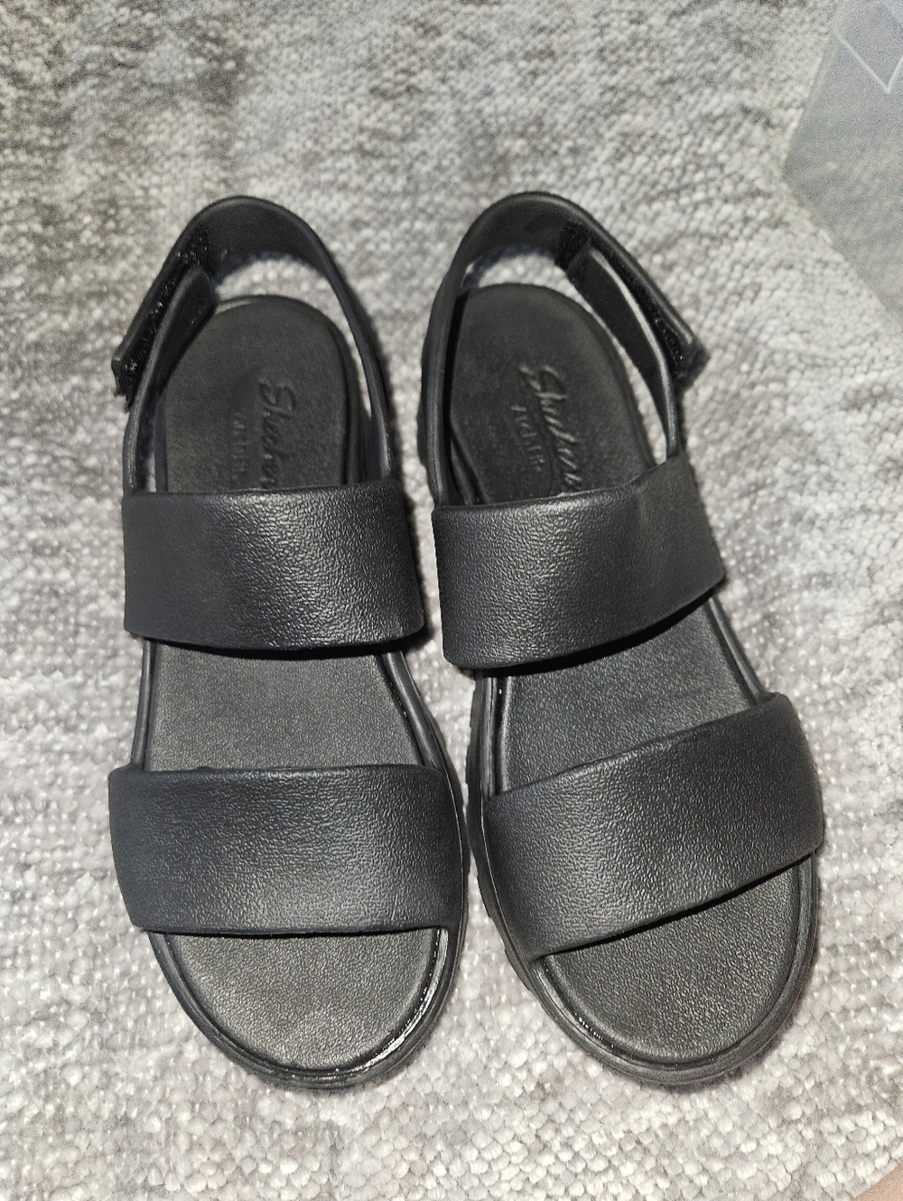 Skechers archfit footstep foamies luxe foam sandals black.
